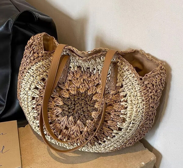 Paper rope hollow out colorful round plate grass woven bag casual beach bag one shoulder fashionable woven bag - Image 6