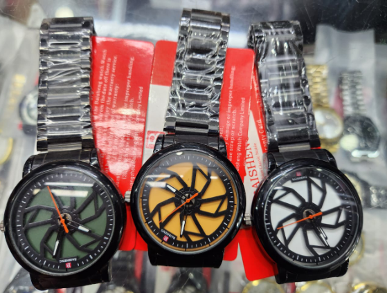 Men’s Car Wheel Quartz Watch | Rotating Rim Design - Image 3